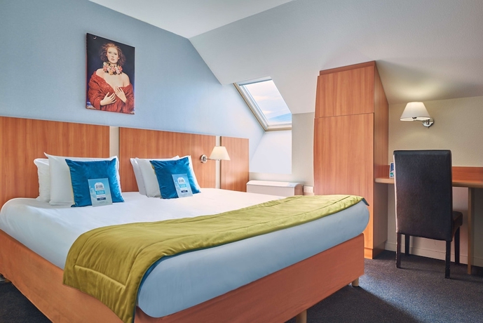 Imagen de la habitación del Hotel Kyriad Les Ulis. Foto 11