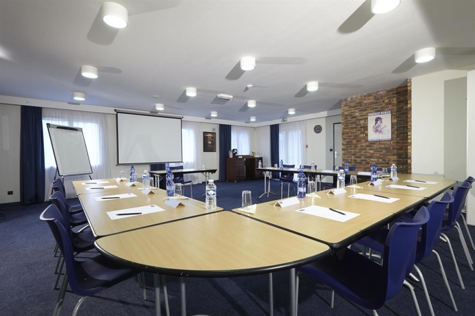 Imagen de los interiores del Hotel Kyriad Libourne - Saint Emilion. Foto 15