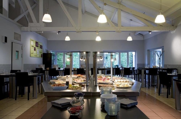 Imagen del bar/restaurante del Hotel Kyriad Lille Est Villeneuve D'ascq. Foto 6