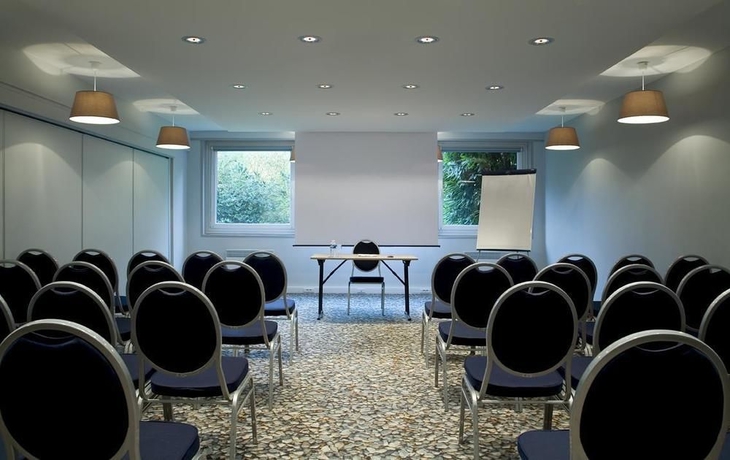 Imagen de los interiores del Hotel Kyriad Lille Est Villeneuve D'ascq. Foto 11