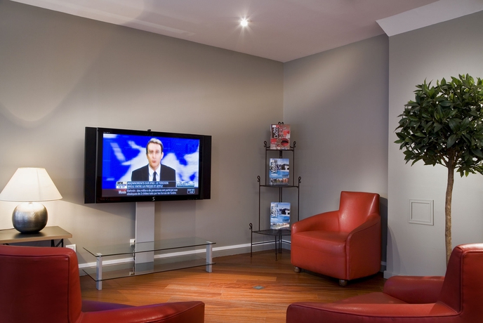 Imagen de los interiores del Hotel Kyriad Lille - Mons En Baroeul. Foto 16