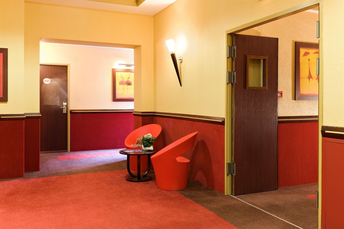 Imagen de los interiores del Hotel Kyriad Limoges Centre - Gare - Atrium. Foto 8