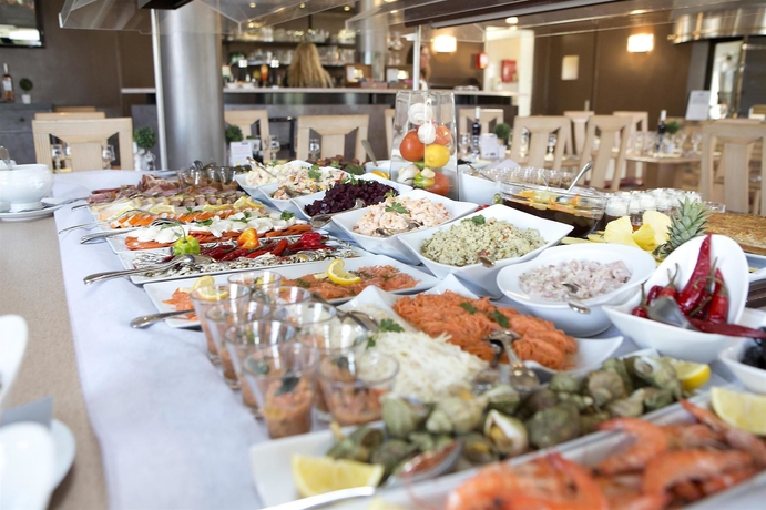 Imagen del bar/restaurante del Hotel Kyriad Limoges Sud Feytiat. Foto 4