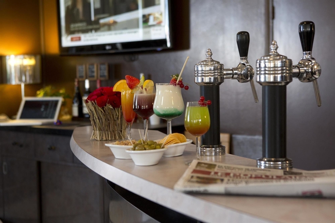 Imagen del bar/restaurante del Hotel Kyriad Limoges Sud Feytiat. Foto 5