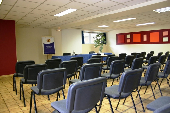 Imagen de los interiores del Hotel Kyriad Lyon Sud - Givors. Foto 15