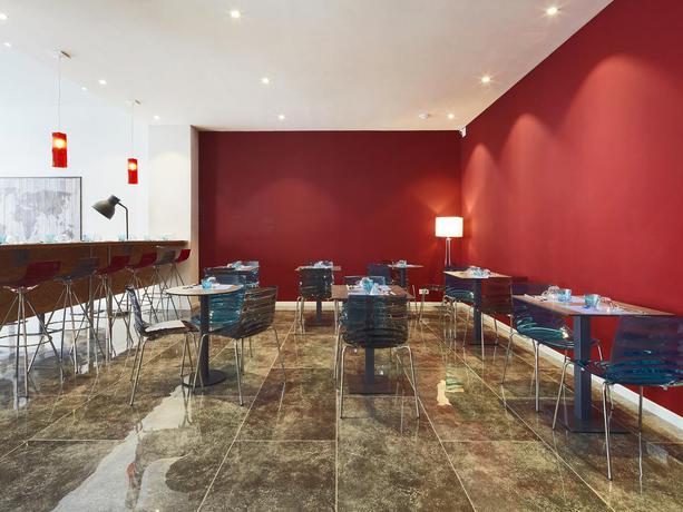 Imagen del bar/restaurante del Hotel Kyriad Marseille Blancarde - Timone. Foto 2