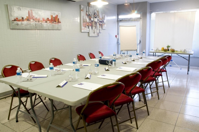 Imagen de los interiores del Hotel Kyriad Marseille Ouest Martigues. Foto 14