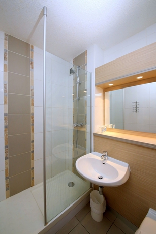 Imagen de la habitación del Hotel Kyriad Marseille Palais Des Congres - Vélodrome. Foto 15