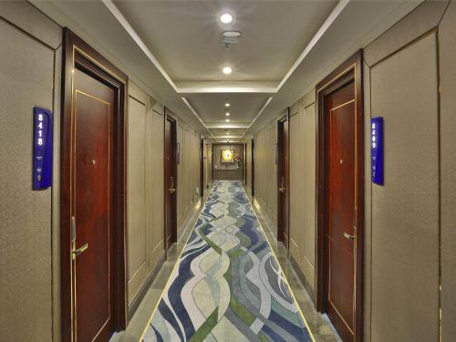 Imagen general del Hotel Kyriad Marvelous Harbin Railway Station Central Avenue. Foto 5