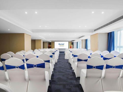 Imagen general del Hotel Kyriad Marvelous Henan Xinyang Pingqiao Plaza. Foto 7