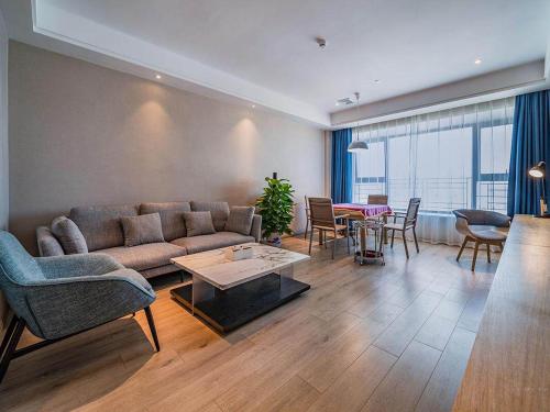 Imagen general del Hotel Kyriad Marvelous Heyuan Hakka Culture Park. Foto 4