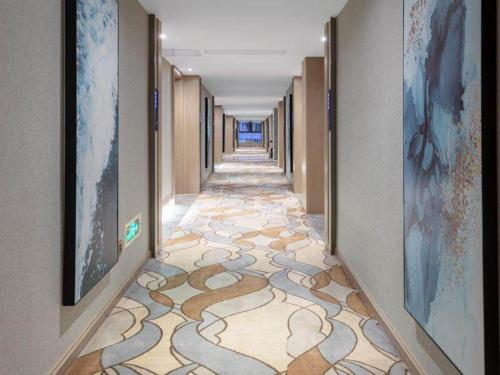 Imagen general del Hotel Kyriad Marvelous Heyuan Longchuan. Foto 11