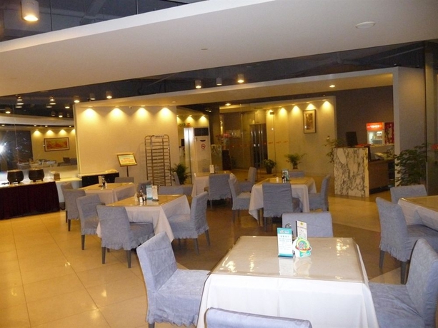 Imagen del bar/restaurante del Hotel Kyriad Marvelous Hotel (Shanghai Daning International Plaza). Foto 3