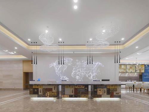 Imagen general del Hotel Kyriad Marvelous Huizhou Boluo Longxi. Foto 10