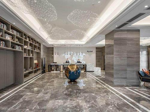 Imagen general del Hotel Kyriad Marvelous Huizhou Boluo Yuanzhou. Foto 4