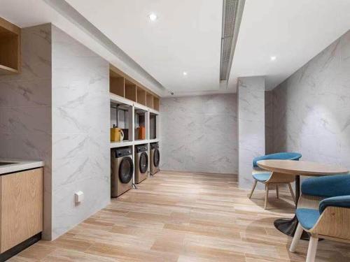 Imagen general del Hotel Kyriad Marvelous Huizhou Boluo Yuanzhou. Foto 10