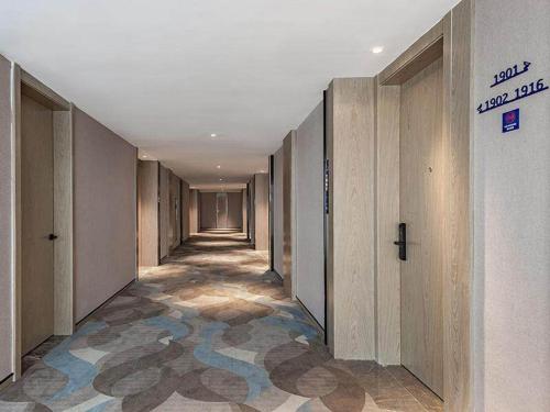 Imagen general del Hotel Kyriad Marvelous Huizhou Boluo Yuanzhou. Foto 12