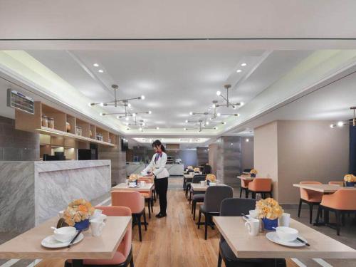 Imagen general del Hotel Kyriad Marvelous Suzhou Wujiang People Square. Foto 4