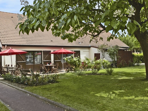 Imagen del bar/restaurante del Hotel Kyriad Meaux. Foto 11