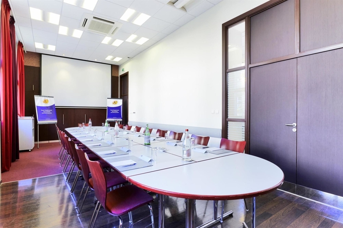 Imagen de los interiores del Hotel Kyriad Metz Centre. Foto 14