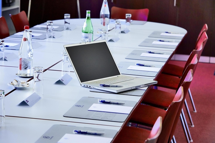 Imagen de los interiores del Hotel Kyriad Metz Centre. Foto 15