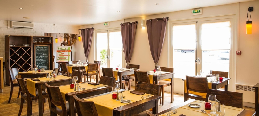 Imagen del bar/restaurante del Hotel Kyriad Montargis - Amilly. Foto 11