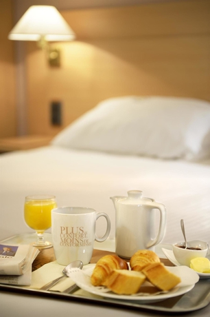 Imagen de la habitación del Hotel Kyriad Montbeliard Sochaux. Foto 4