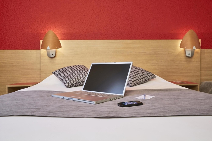 Imagen de la habitación del Hotel Kyriad Montchanin - Le Creusot. Foto 12