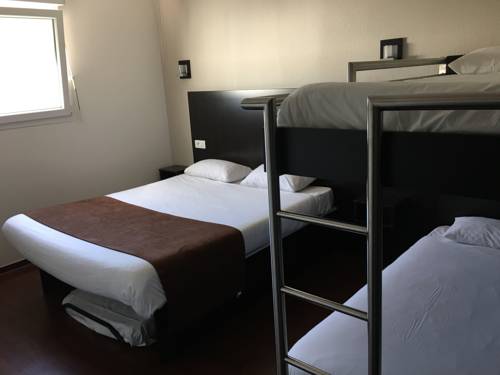 Imagen de la habitación del Hotel Kyriad Montpellier Ouest St Jean de Védas. Foto 10