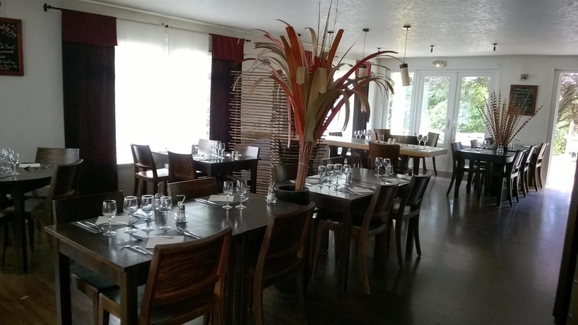 Imagen del bar/restaurante del Hotel Kyriad Mulhouse Est - Lutterbach. Foto 9