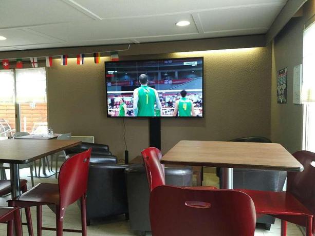 Imagen del bar/restaurante del Hotel Kyriad Nancy Ouest - Laxou Zenith. Foto 10