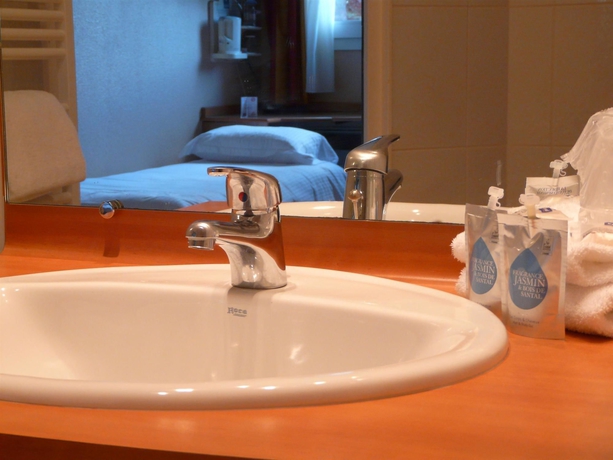 Imagen de la habitación del Hotel Kyriad Nantes Sud Bouaye Aéroport. Foto 6