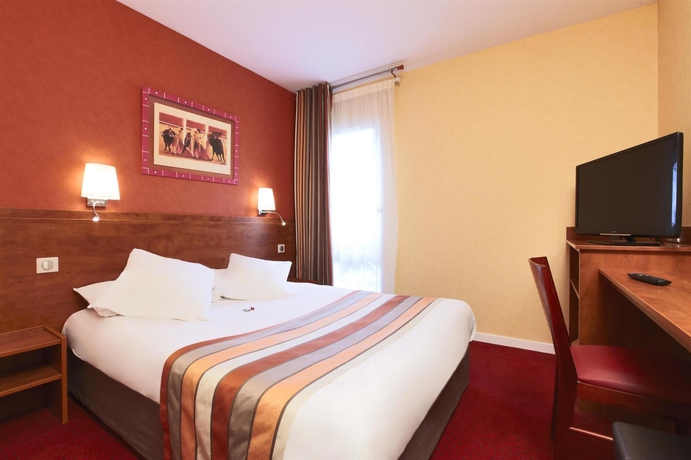 Imagen de la habitación del Hotel Kyriad Nimes Ouest. Foto 9