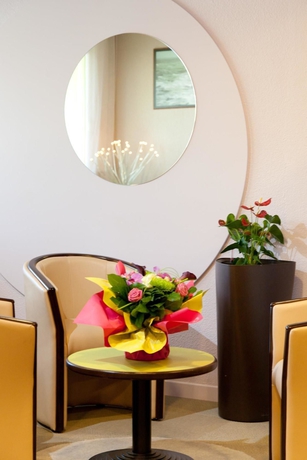 Imagen de los interiores del Hotel Kyriad Niort - Espace Mendes-france. Foto 14