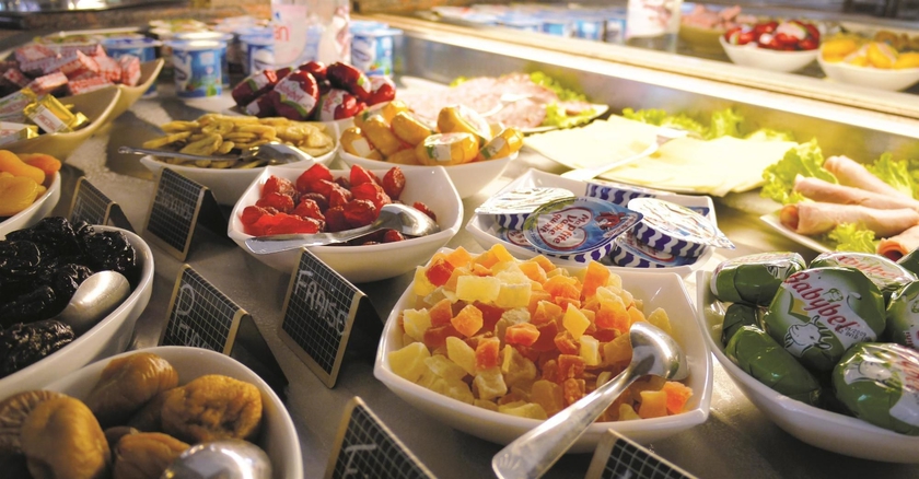 Imagen del bar/restaurante del Hotel Kyriad Niort - Espace Mendes-france. Foto 6