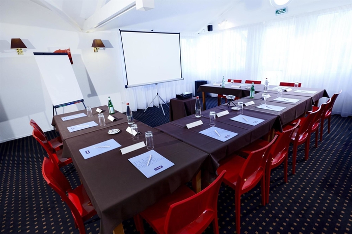 Imagen de los interiores del Hotel Kyriad Orleans - La Chapelle-Saint-Mesmin. Foto 15