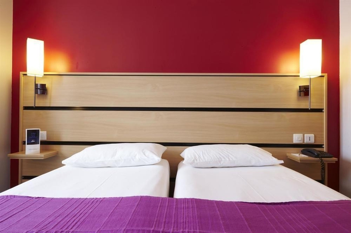 Imagen general del Hotel Kyriad Paris 10 Canal Saint Martin. Foto 4