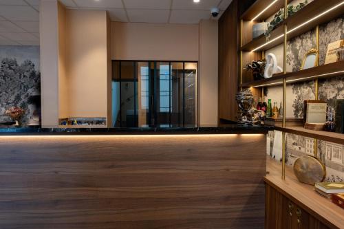 Imagen general del Hotel Kyriad Paris 10 Canal Saint Martin. Foto 14