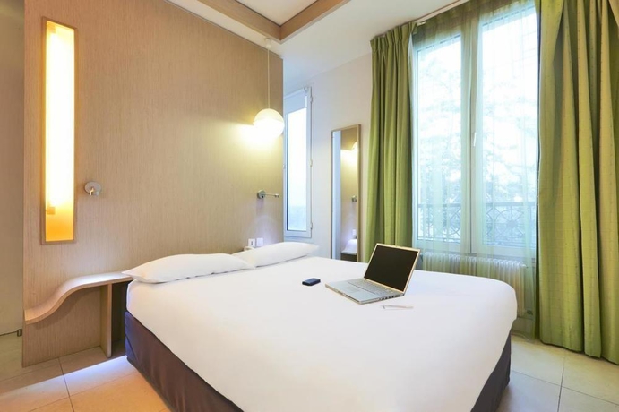 Imagen general del Hotel Kyriad Paris 10 Canal Saint Martin. Foto 9