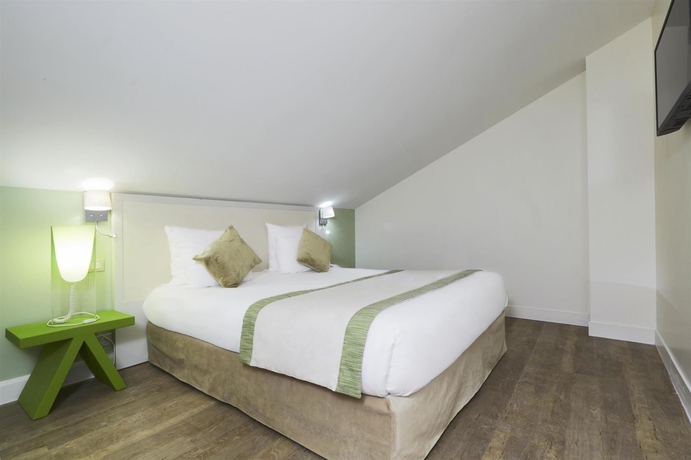 Imagen de la habitación del Hotel Kyriad Paris 18 - Porte de Clignancourt. Foto 7