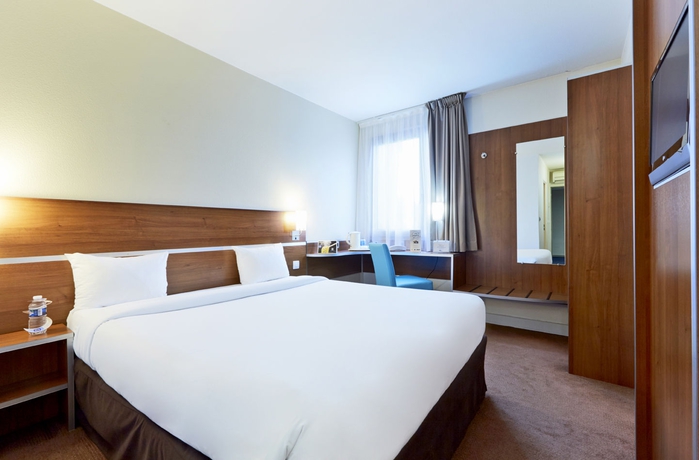 Imagen general del Hotel Kyriad Paris Cachan. Foto 5