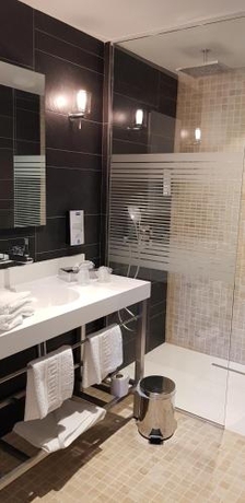 Imagen de la habitación del Hotel Kyriad P&eacute;rigueux Boulazac. Foto 9