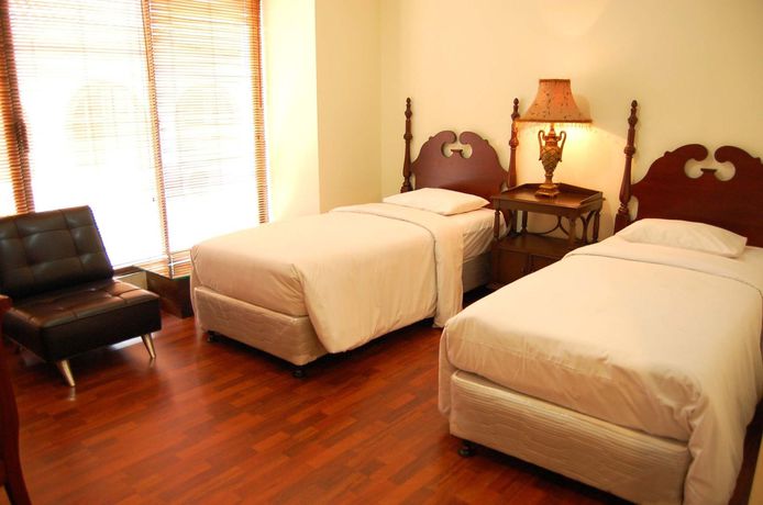 Imagen general del Hotel Kyriad Pejaten Suites. Foto 1