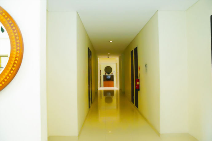 Imagen de la habitación del Hotel Kyriad Pejaten Suites. Foto 6