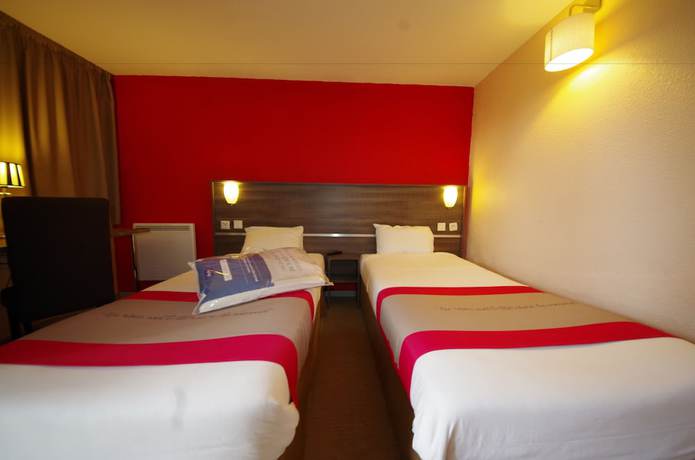 Imagen de la habitación del Hotel Kyriad Peronne. Foto 1