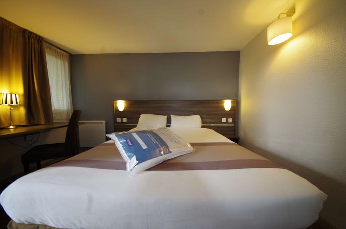 Imagen de la habitación del Hotel Kyriad Peronne. Foto 7