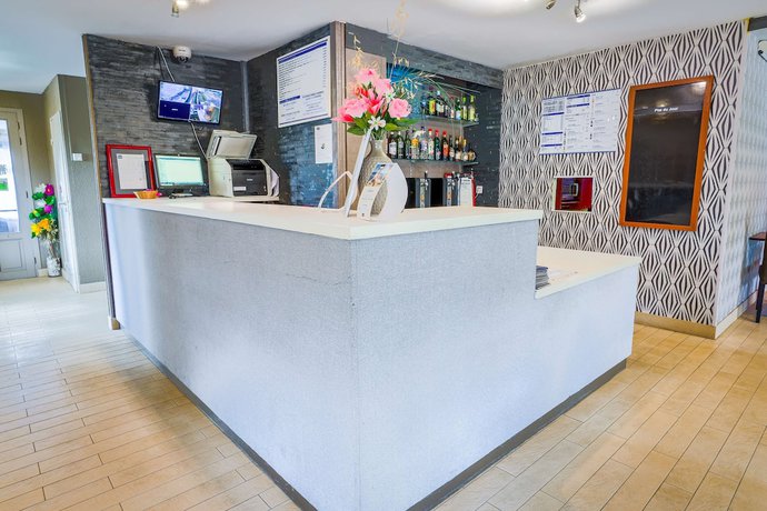 Imagen de los interiores del Hotel Kyriad Peronne. Foto 20