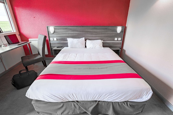 Imagen de la habitación del Hotel Kyriad Peronne. Foto 13