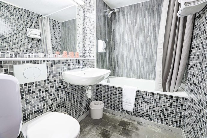 Imagen de la habitación del Hotel Kyriad Peronne. Foto 18