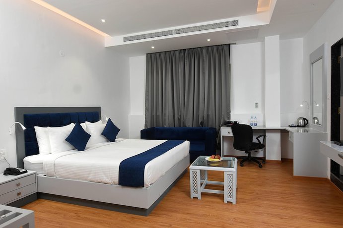 Imagen de la habitación del Hotel Kyriad Pimpri. Foto 2